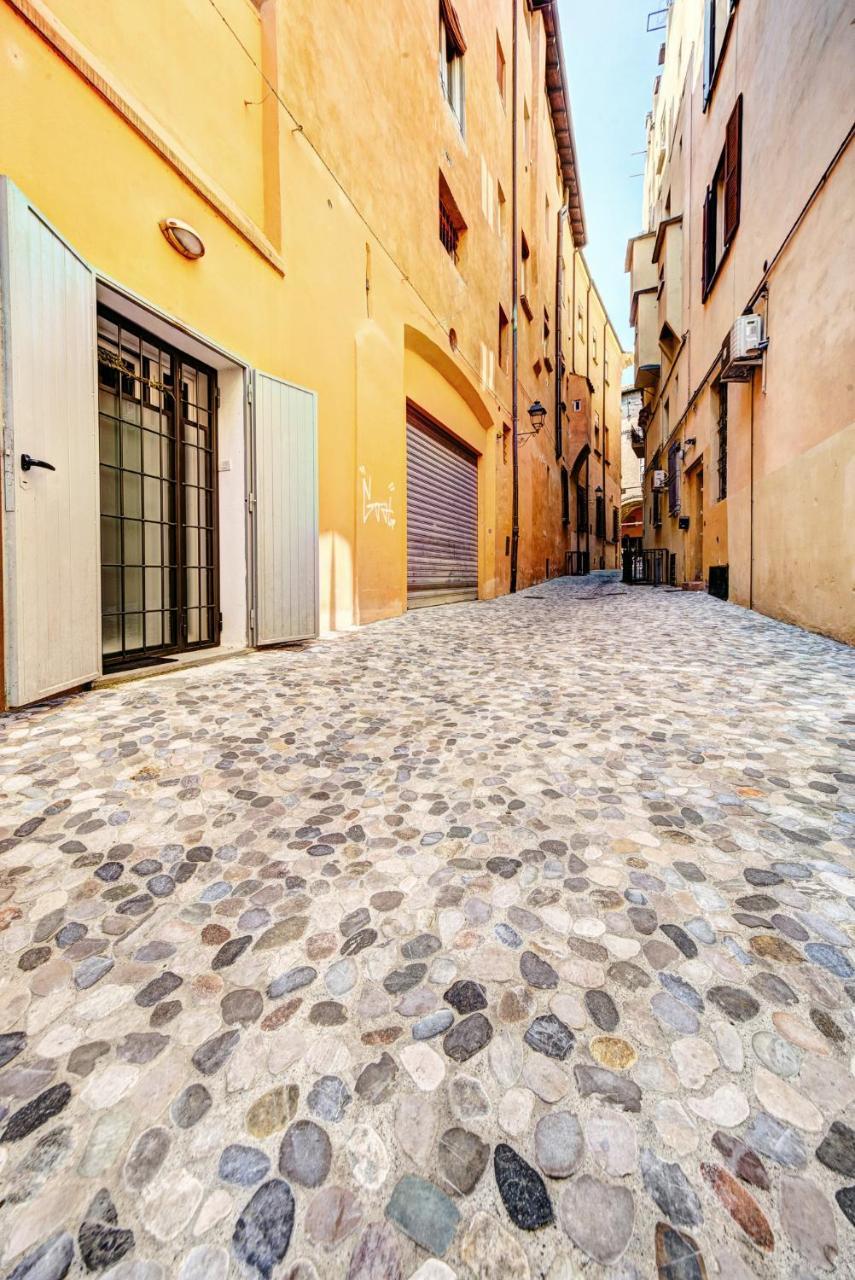 شقة بولونيا  في La Quiete In Centro By Wonderful Italy المظهر الخارجي الصورة